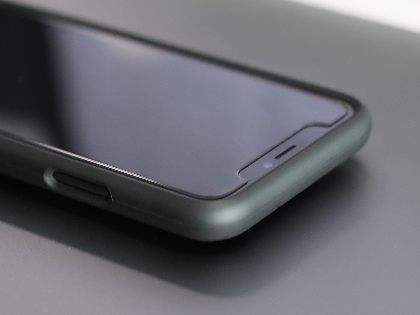 Quad Lock Screen Protector - iPhone 12 / 12 Pro